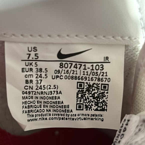 Nike Cortez Size 7.5 - Picture 7 of 10